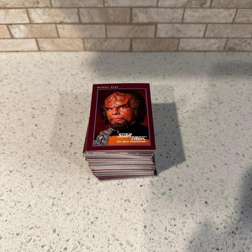 149 1991 Star‎ Trek cards bundle bw